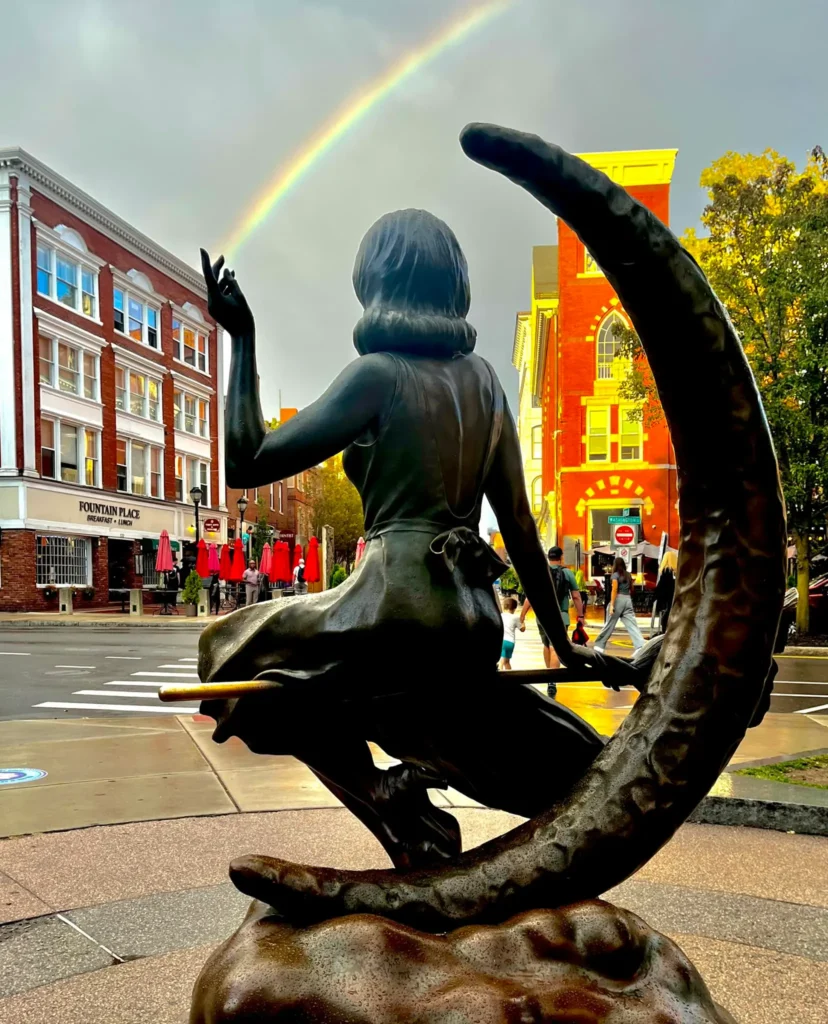 Salem history tours