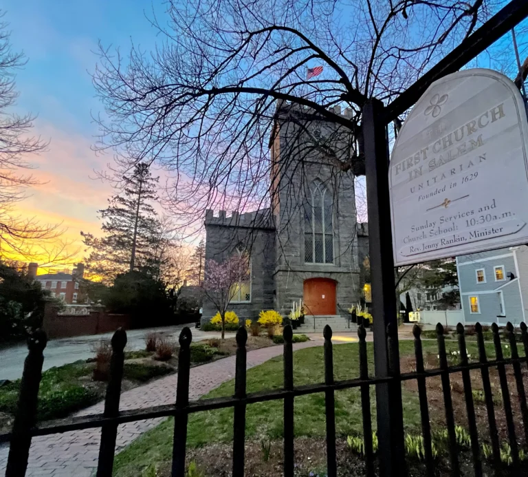 Walking tours salem ma
