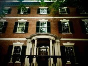 Best ghost tour in salem ma